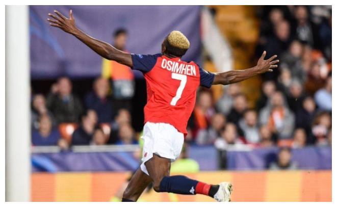 关于清晨突围战来临，阿贾克斯围绕法甲绝杀压哨，更衣室稳定，轮换策略成焦点的信息